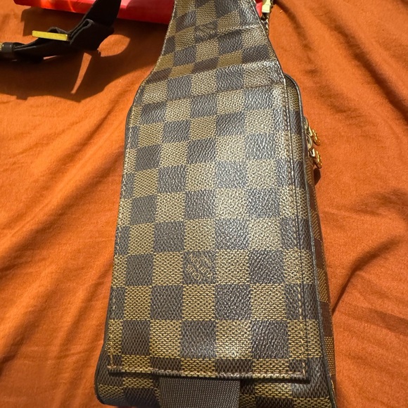 LV Geronimo. Brown Checkered Belt Bag with Metal Chain - Picture 4 of 7